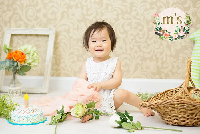 スタジオで１歳お誕生日の撮影