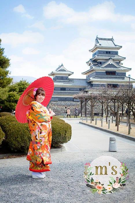 春の松本城で前撮り