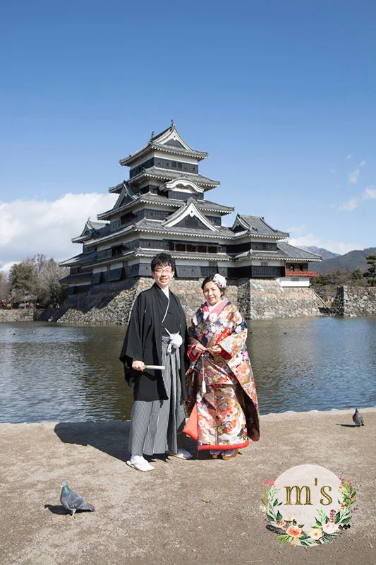 冬の松本城で