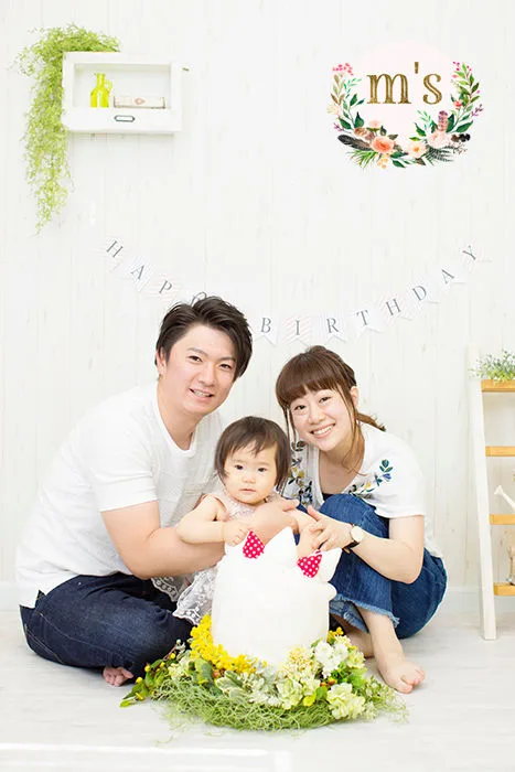 スタジオで１歳お誕生日の撮影