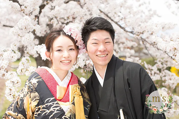 桜の中で